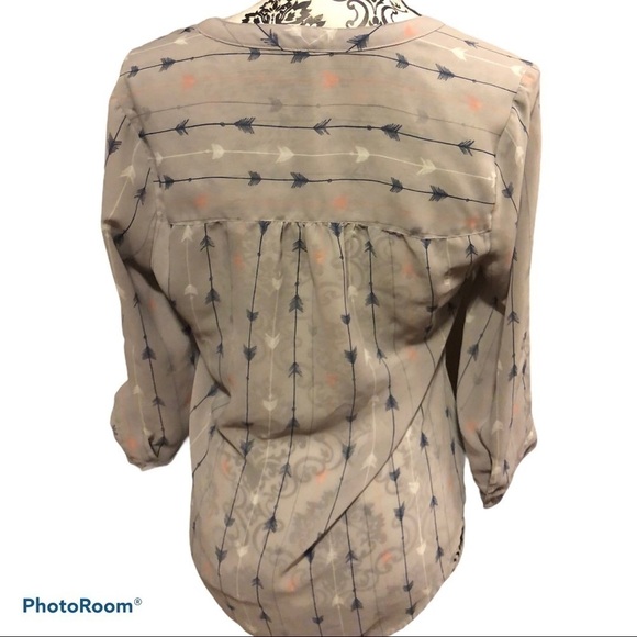 Maurices Gray arrow print sheer top - Picture 7 of 10